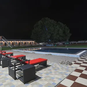 *** Hotel Collection O 46898 Tanishk Garden & Resort India