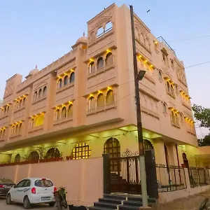 3* Отель The Taj Vista -walking Distance To Taj Mahal