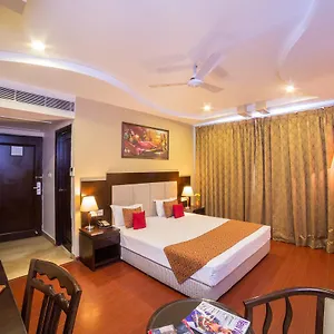 ** Hotel Gold Leaf India