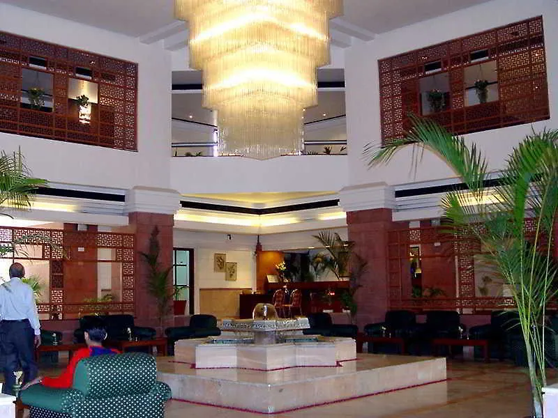 Hotel Yamuna View Agra  2*, Agra (Uttar Pradesh)