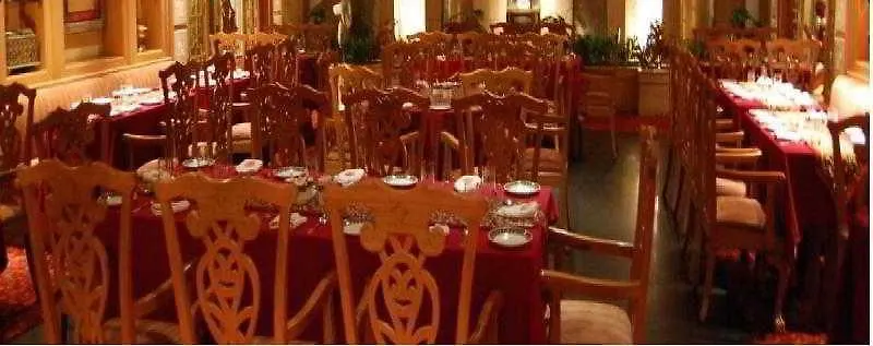 **  Hotel Yamuna View Agra  India